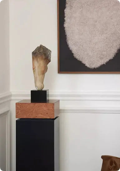 French retro abstract horse head desktop sculpture ornament with carved finish, 50cm tall.