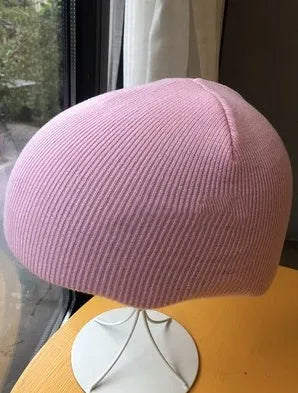 Decorative snow helmet cover in size L available in multiple colours for skiing