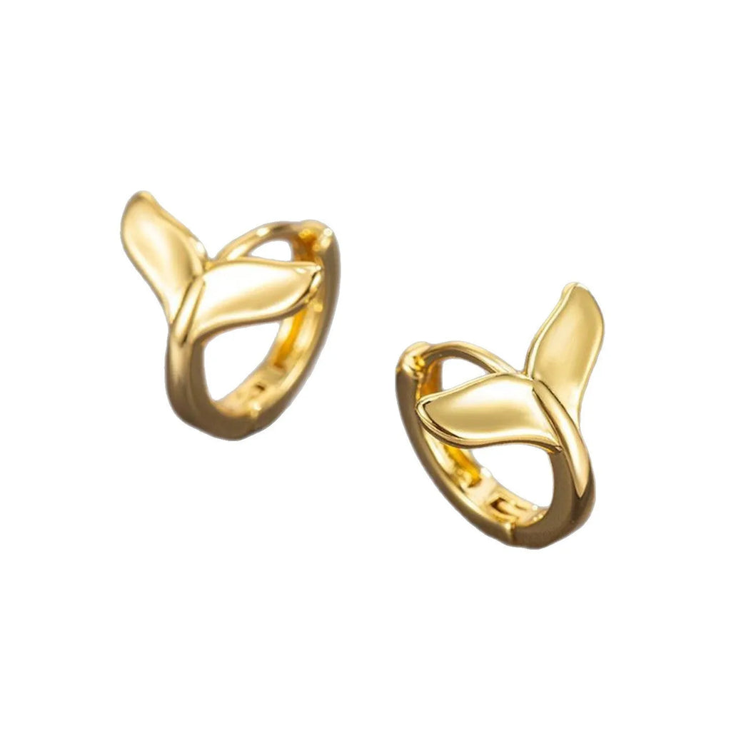 Women's fishtail design earrings in electroplated white gold or yellow gold colour on copper material