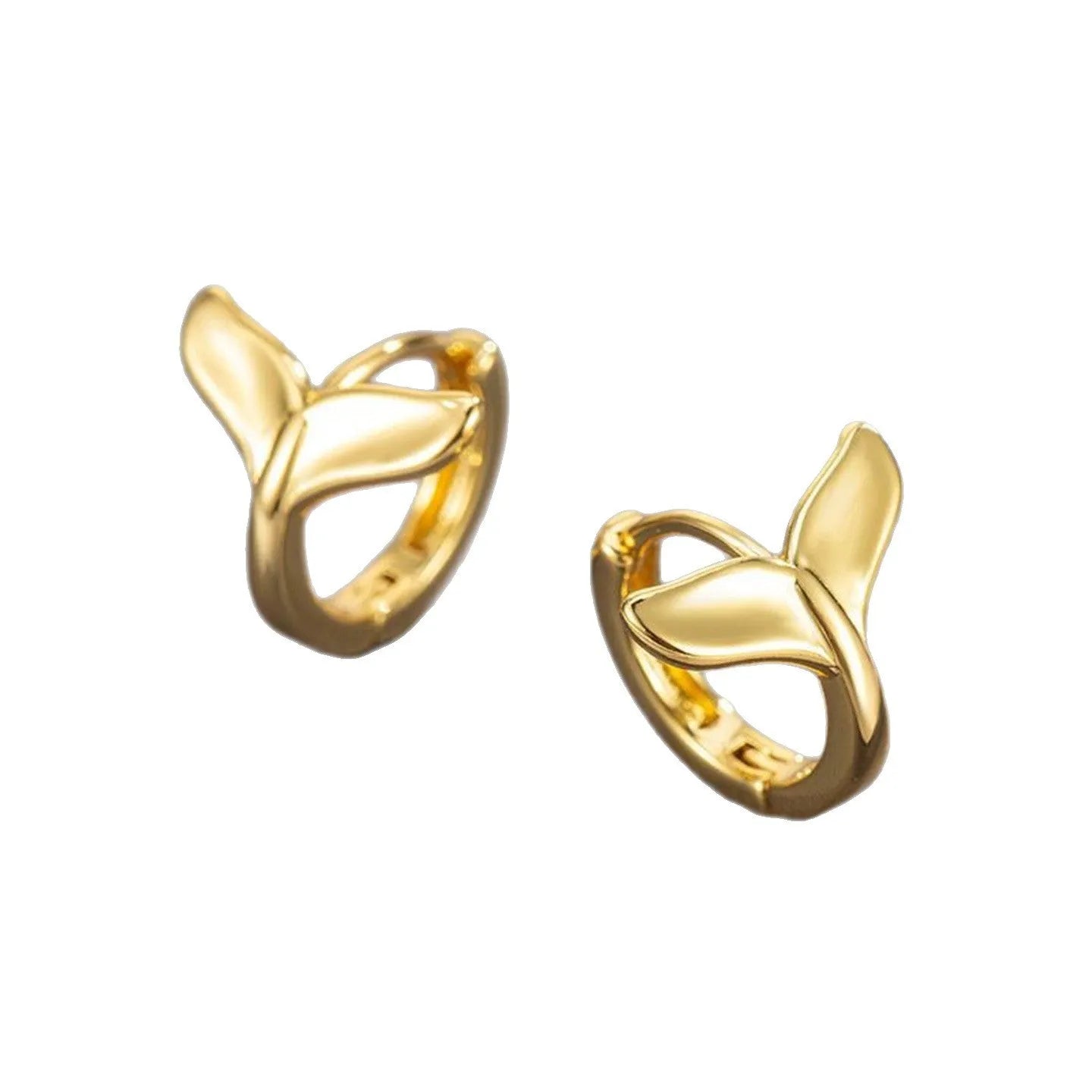 Women's fishtail design earrings in electroplated white gold or yellow gold colour on copper material