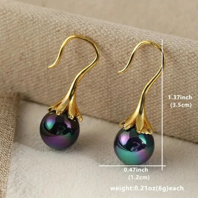 Women's gold electroplated retro earrings with alloy construction and OL fashion style