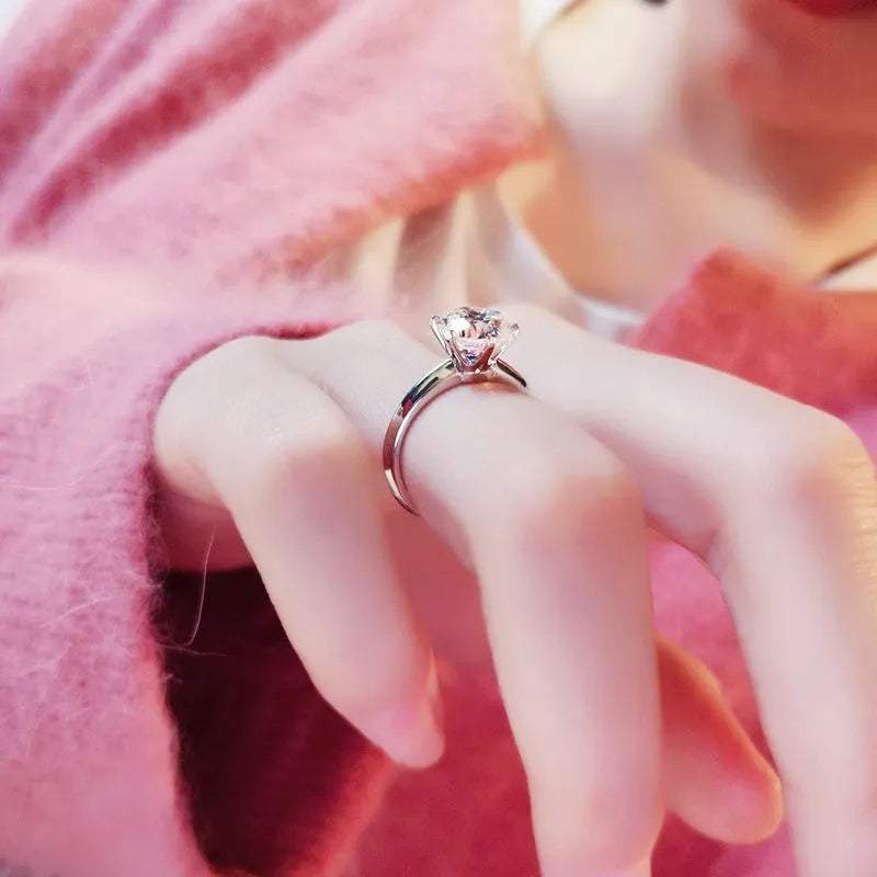 White gold plated six-claw zircon ring geometric design unisex jewellery