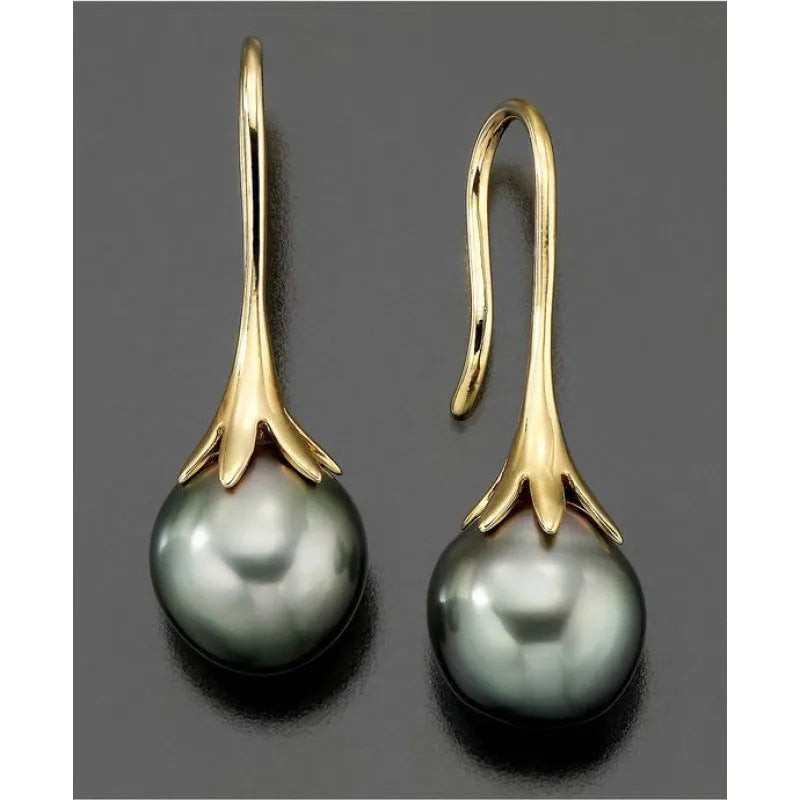 Women's gold electroplated retro earrings with alloy construction and OL fashion style