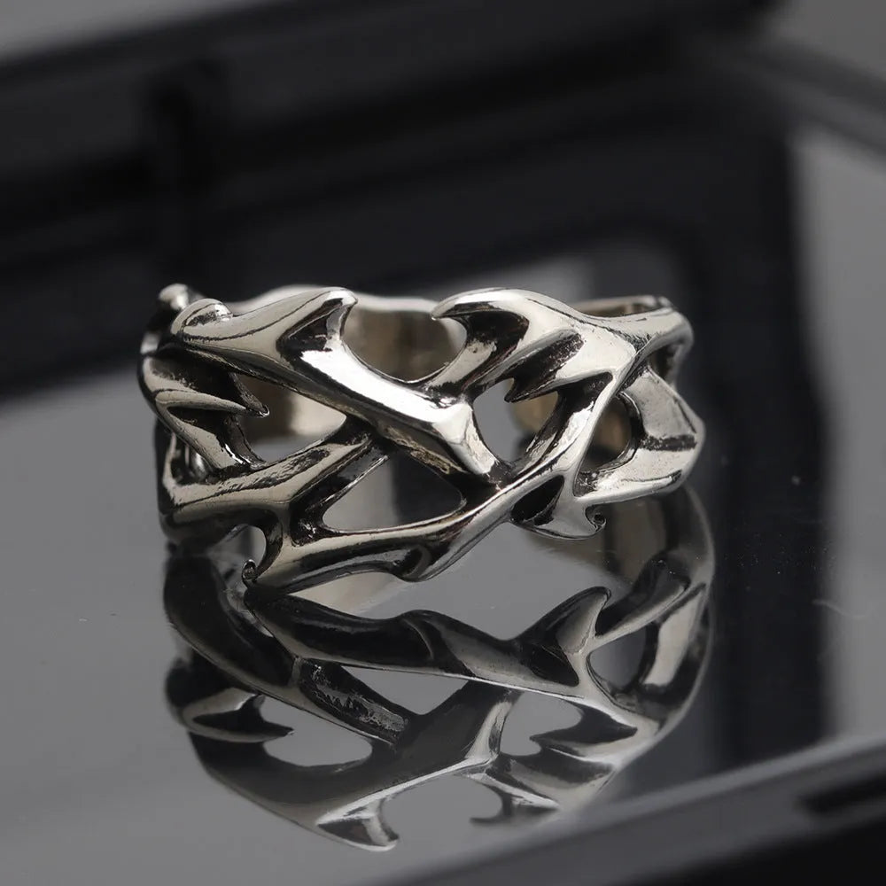 Adjustable copper men's ring with geometric thorn flower design in J2150 thorns colour