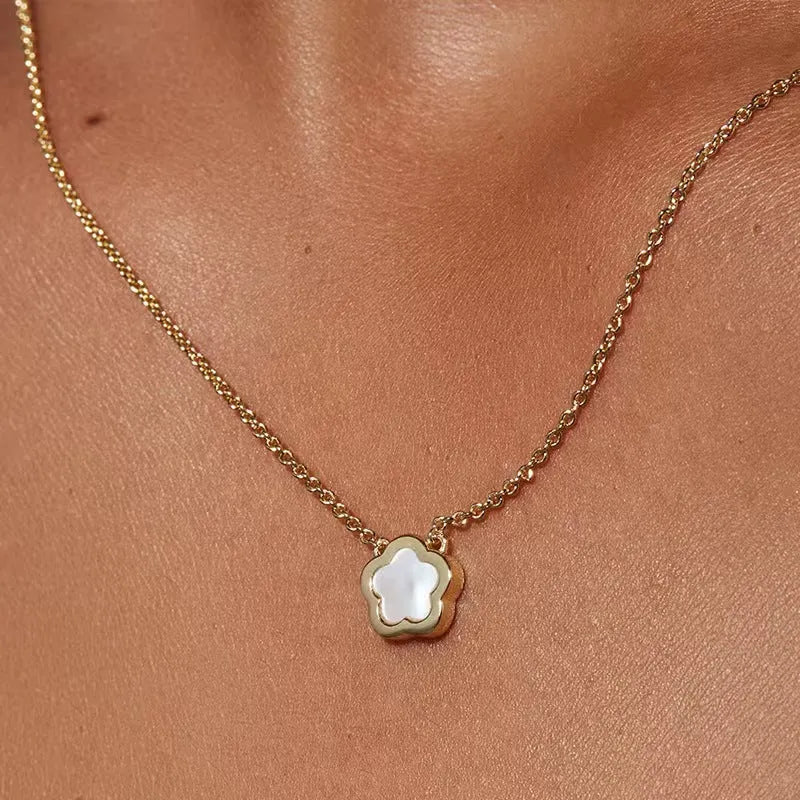 White mother shell flower necklace on copper O-chain available in gold and silver finishes for women