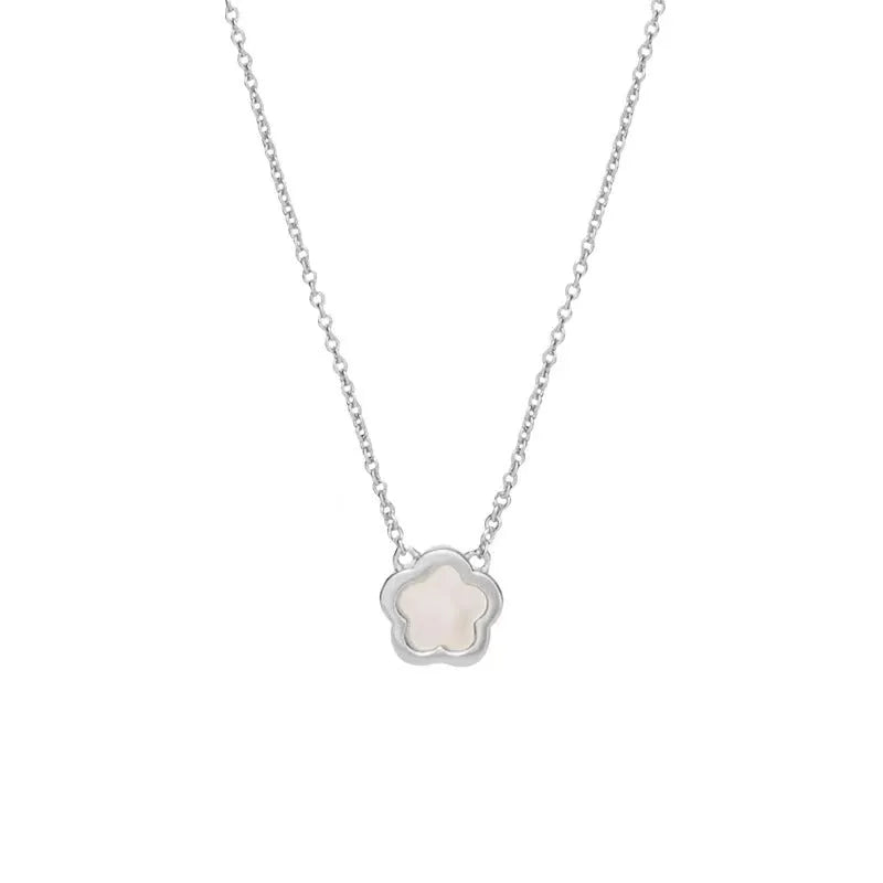 White mother shell flower necklace on copper O-chain available in gold and silver finishes for women