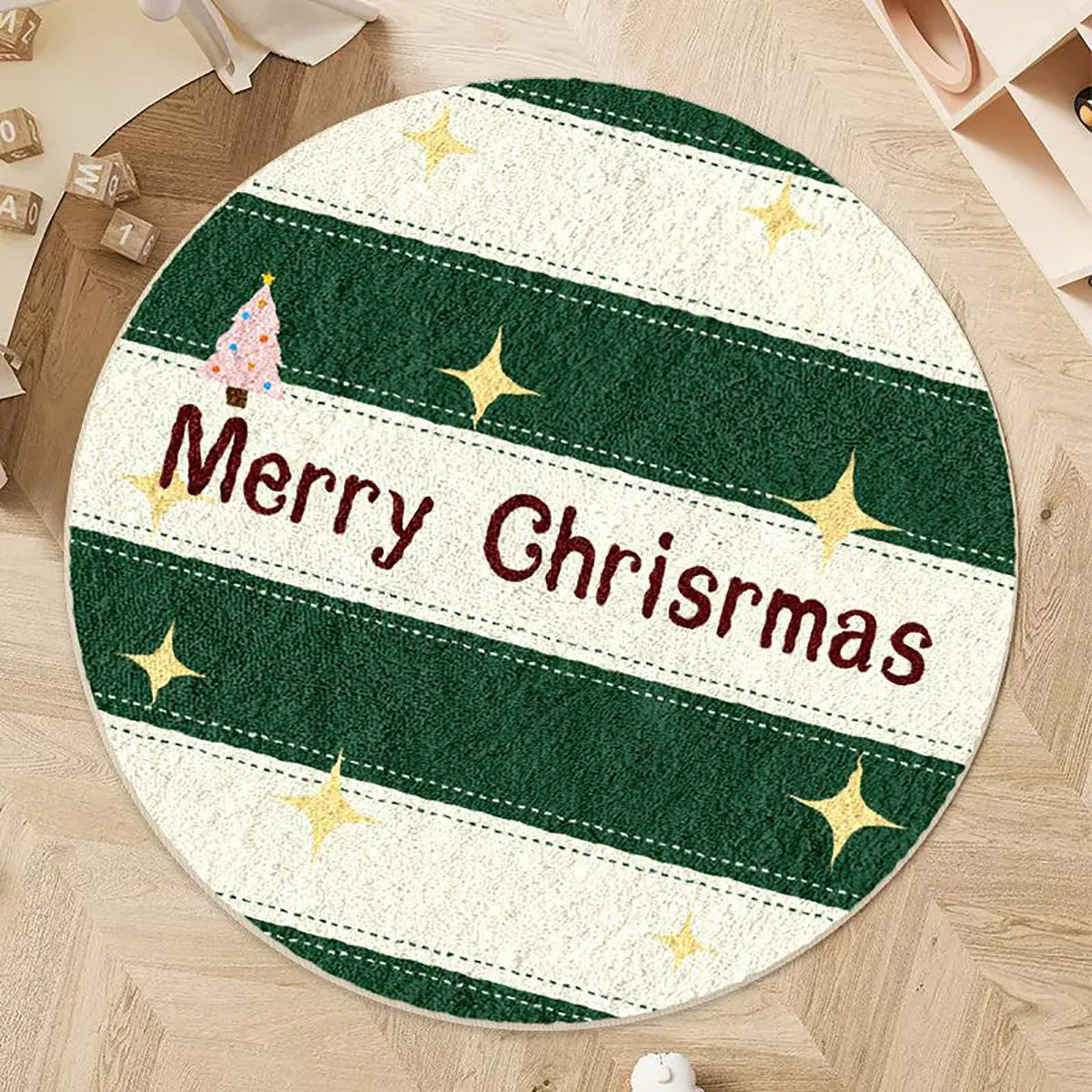 Round green and red Christmas-themed imitation cashmere floor mat with festive patterns.
