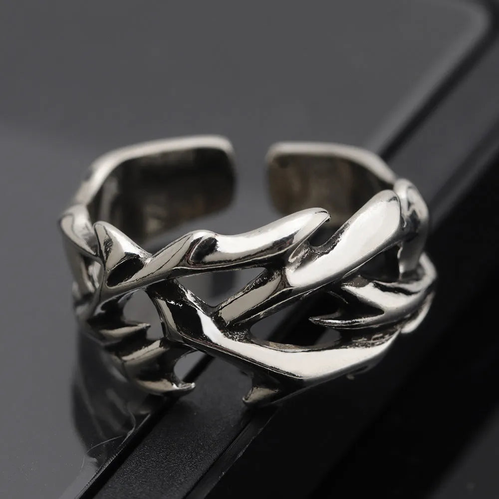 Adjustable copper men's ring with geometric thorn flower design in J2150 thorns colour