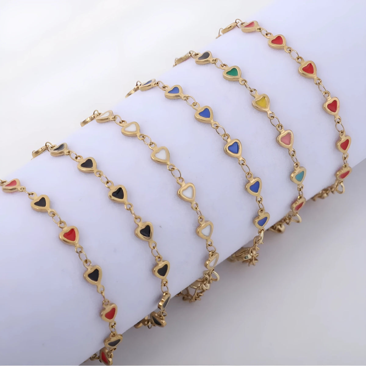 Unisex stainless steel heart bracelet with 18K gold vacuum plating in multiple colour options