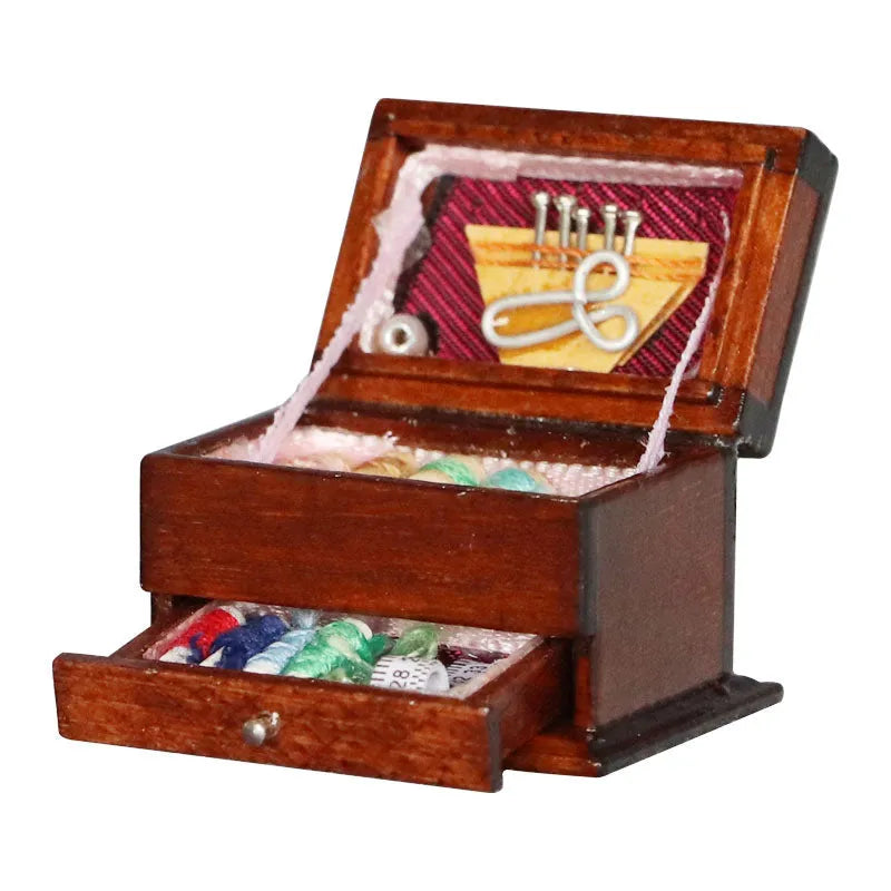 Miniature birch wood vintage sewing machine ornament measuring 2.2cm with European style design
