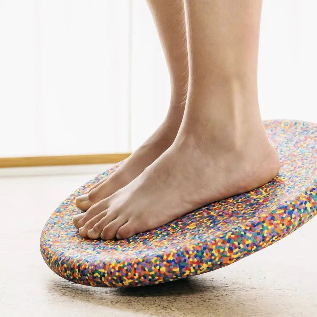 Plastic wood surf balance board for children in mixed colour and black options