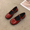 Women's vintage style leather flat shoes with round toe in three colour options