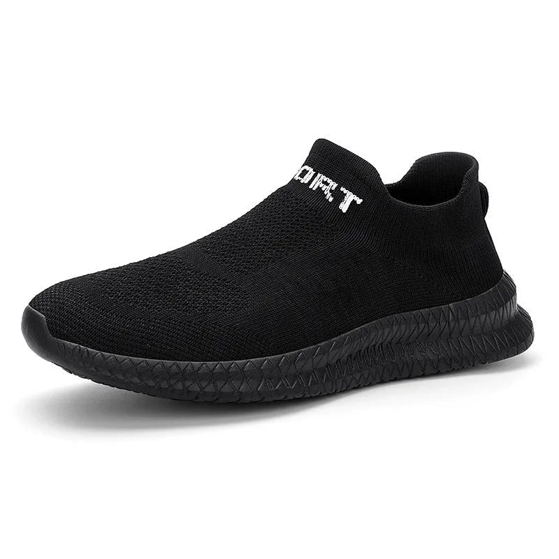 Men's breathable Flyknit low top trainers in black, blue, gray or yellow, sizes 39-47