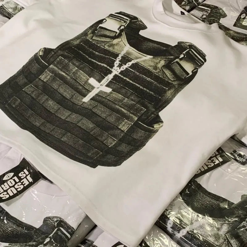 Short sleeve cotton T-shirt with a retro graphic print and drop shoulder sleeves.