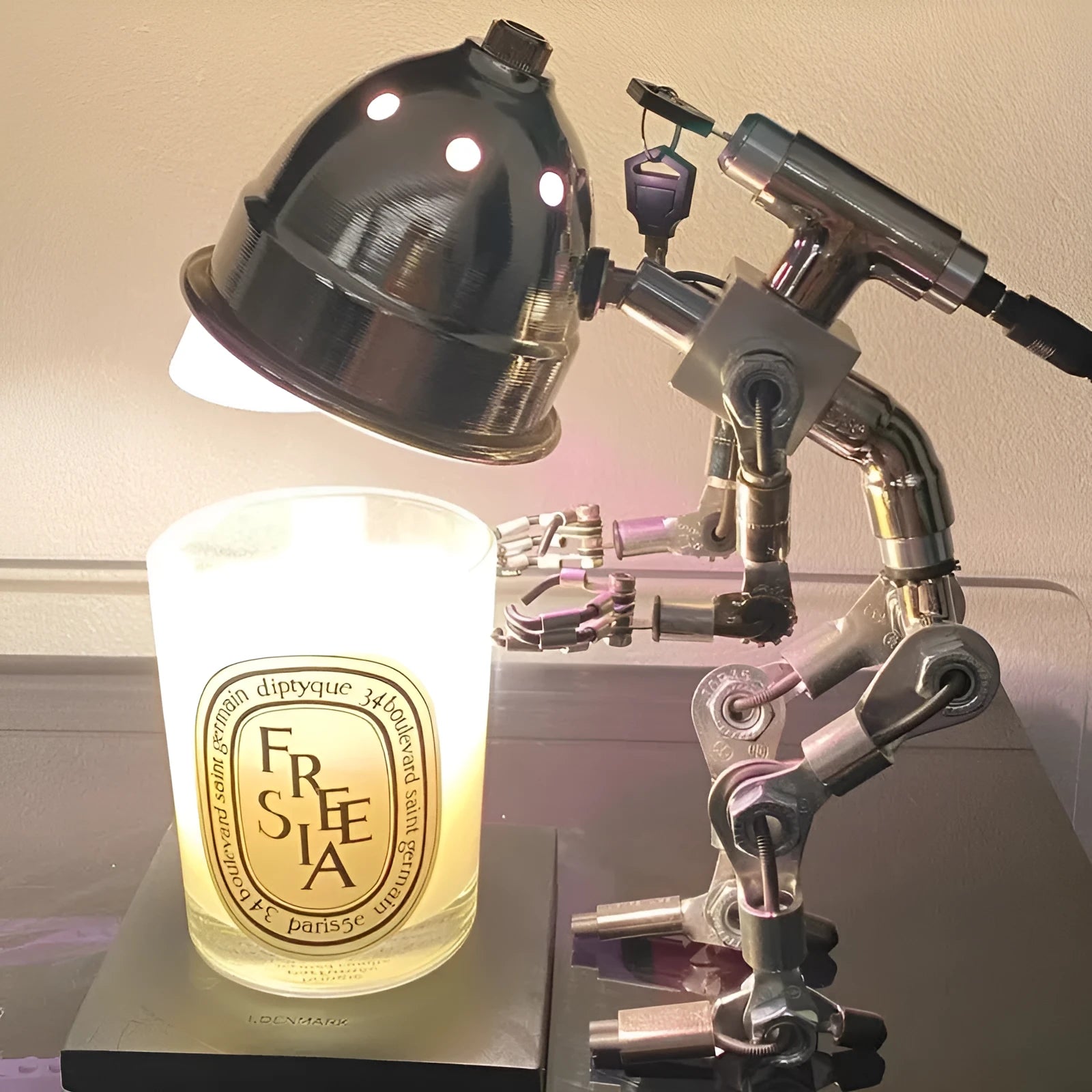 Silver copper robot atmosphere light body available in 22cm and 29cm sizes for study decor