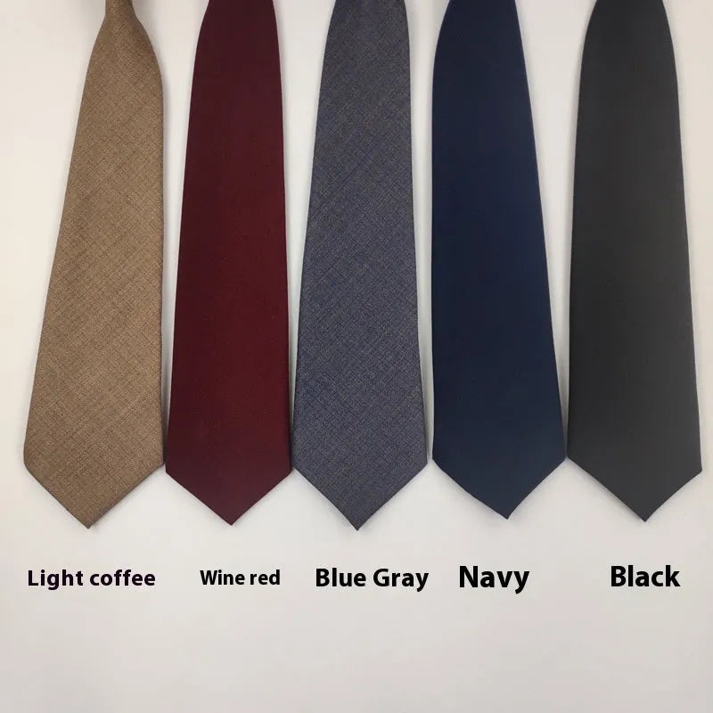 Navy blue cotton men's bow tie with arrow style adjustment measuring 35x7cm for formal suits