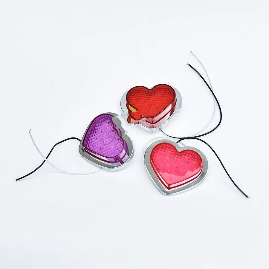 Heart-shaped 12V LED auto sidelight for fender mounting in multiple colours