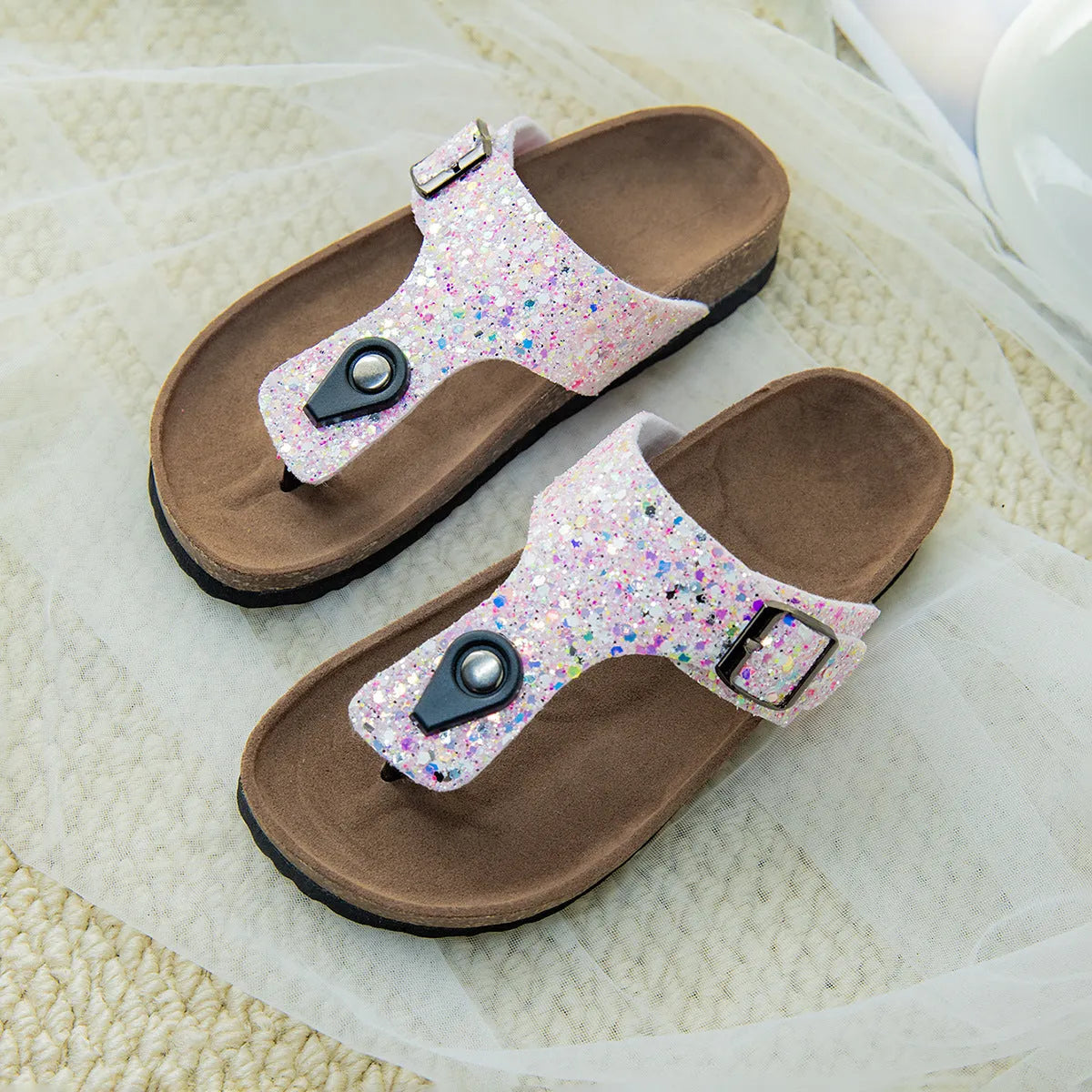 Frosted gold cork flip-flops with artificial leather upper and PVC sole