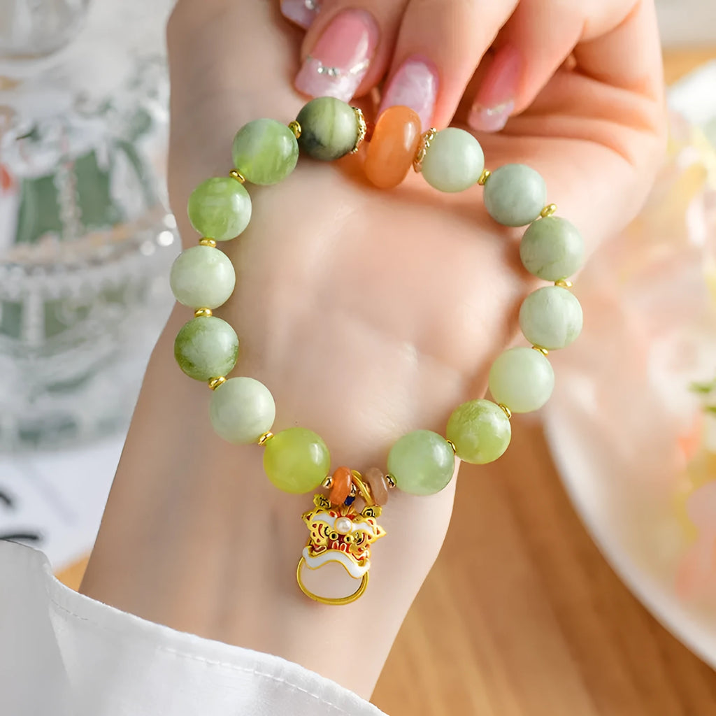 Green milk-in-water jade bracelet with 10mm geometric beads in retro women's style