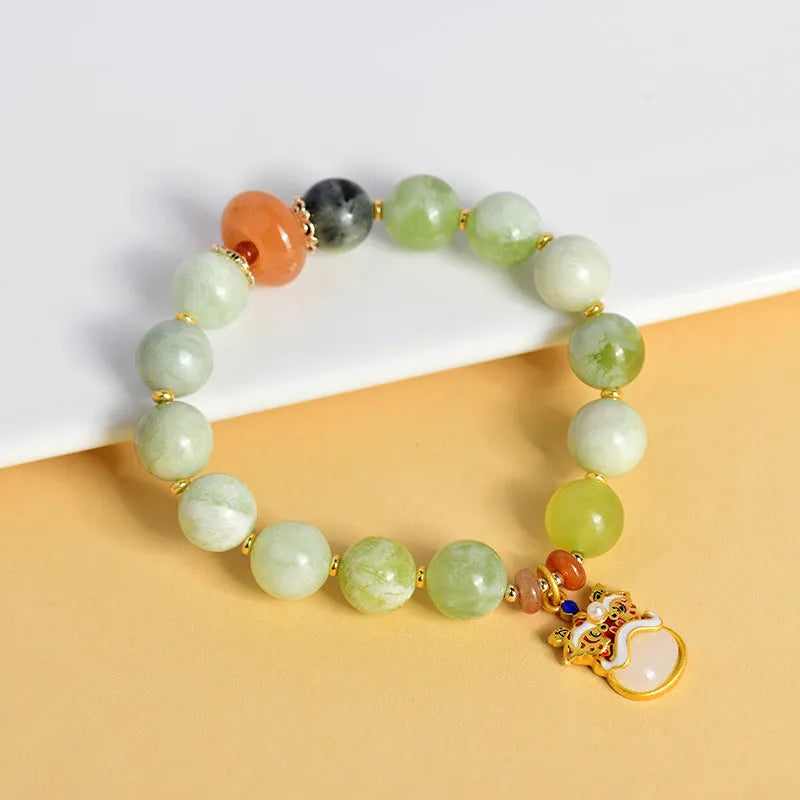 Green milk-in-water jade bracelet with 10mm geometric beads in retro women's style
