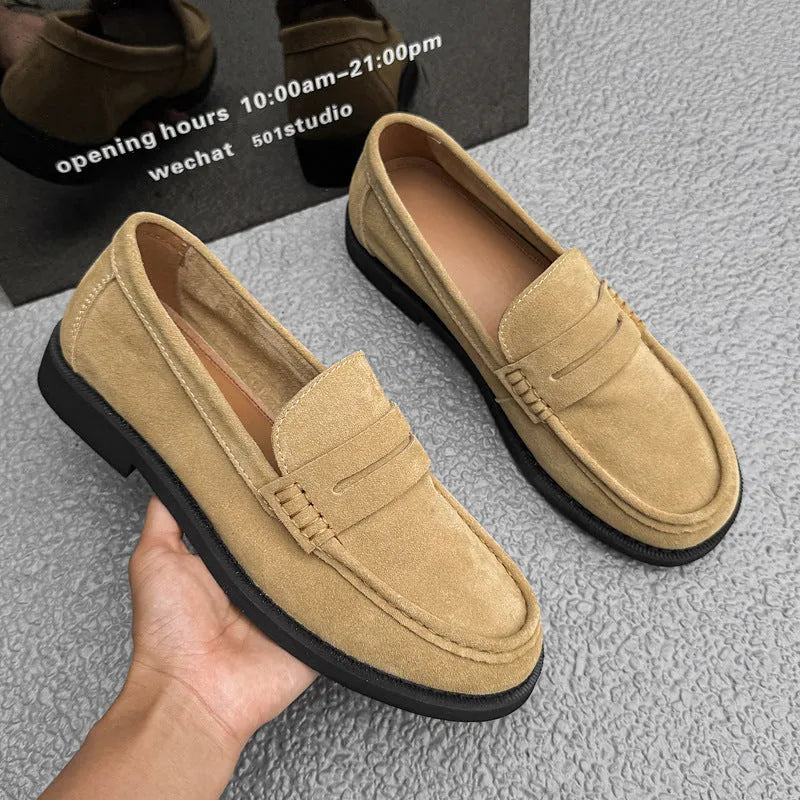Men's slip-on casual shoe in a retro style with a microfiber upper and rubber sole