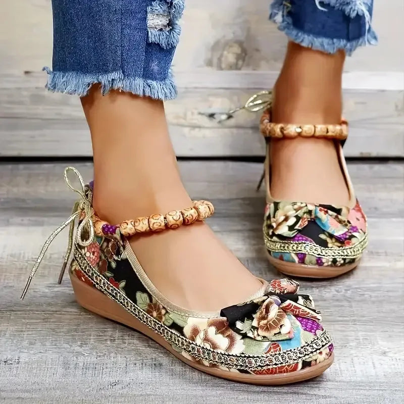 Women's black ethnic platform sandals with elastic band and round toe