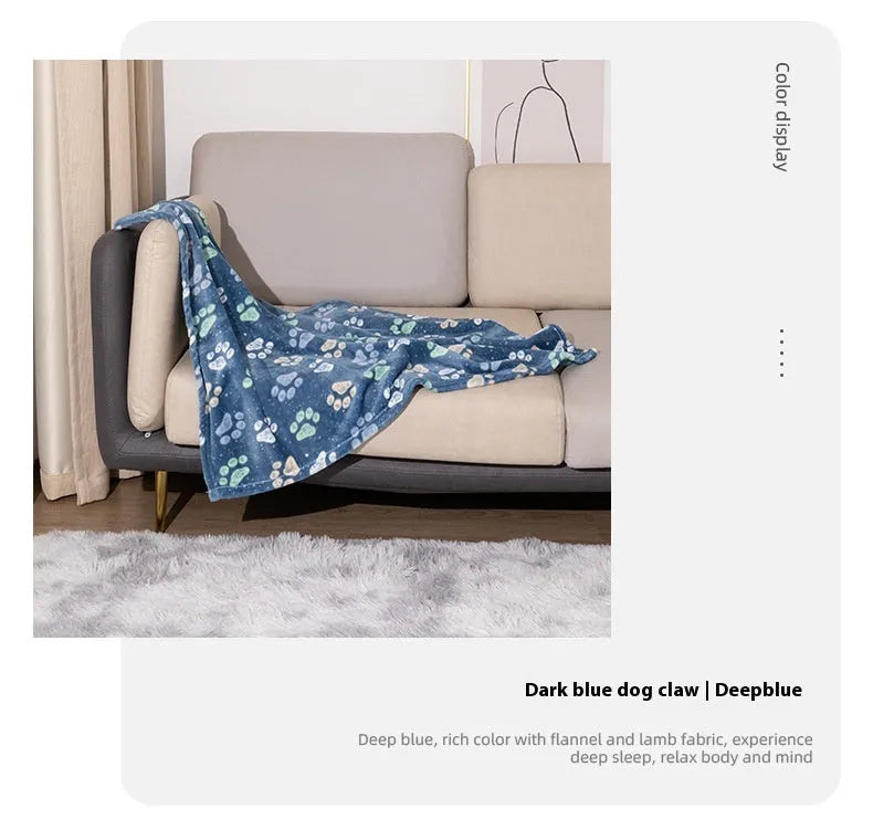 Double-sided thickened flannel pet blanket with cartoon anime dog design.