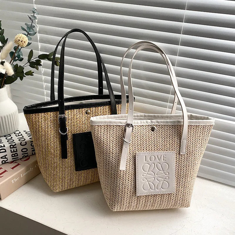 Women's woven straw shoulder bag in European retro style with three-dimensional pockets