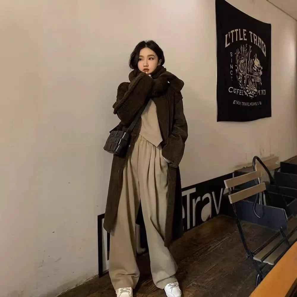 Women's khaki loose-fit casual sports suit set with long sleeve top and trousers