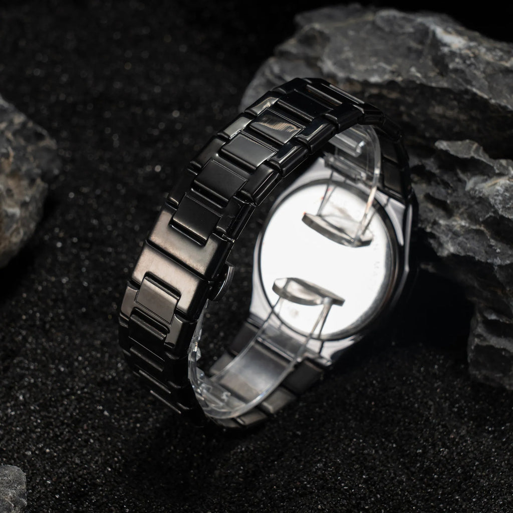 Men's steel band business casual quartz watch with 10mm case thickness