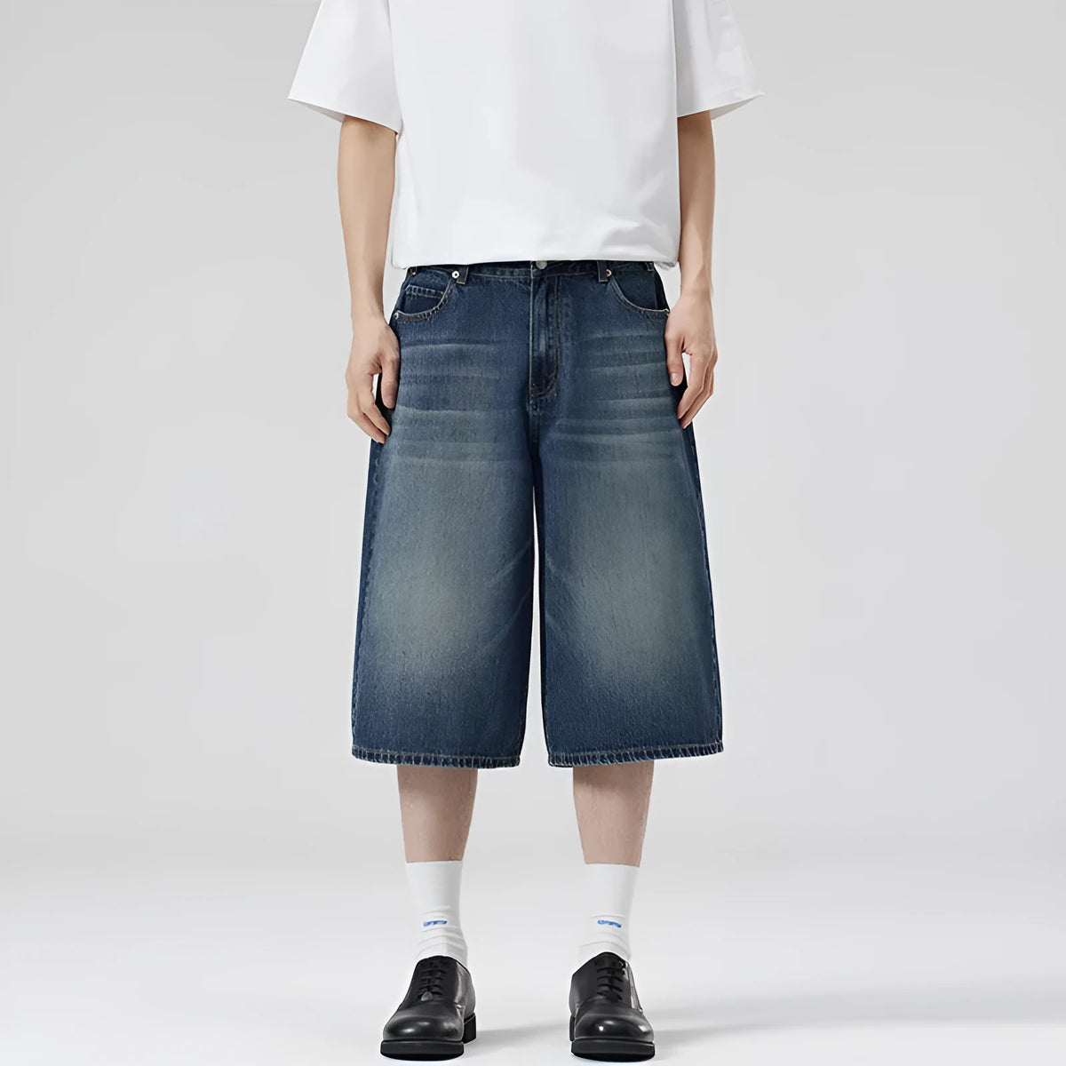 Men's light blue cotton denim cropped trousers with straight-leg loose fit