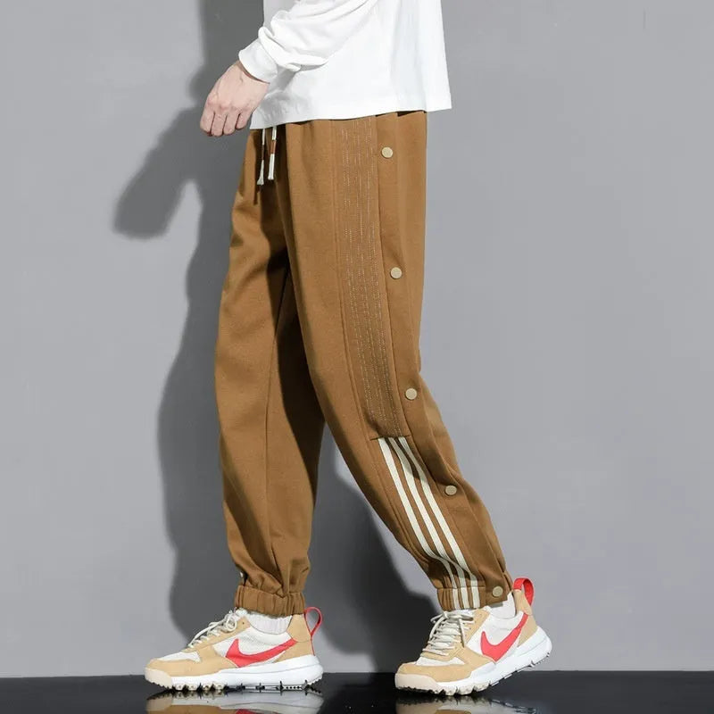 Men's ankle-tied sweatpants in autumn colours with elastic waist and loose sports fit