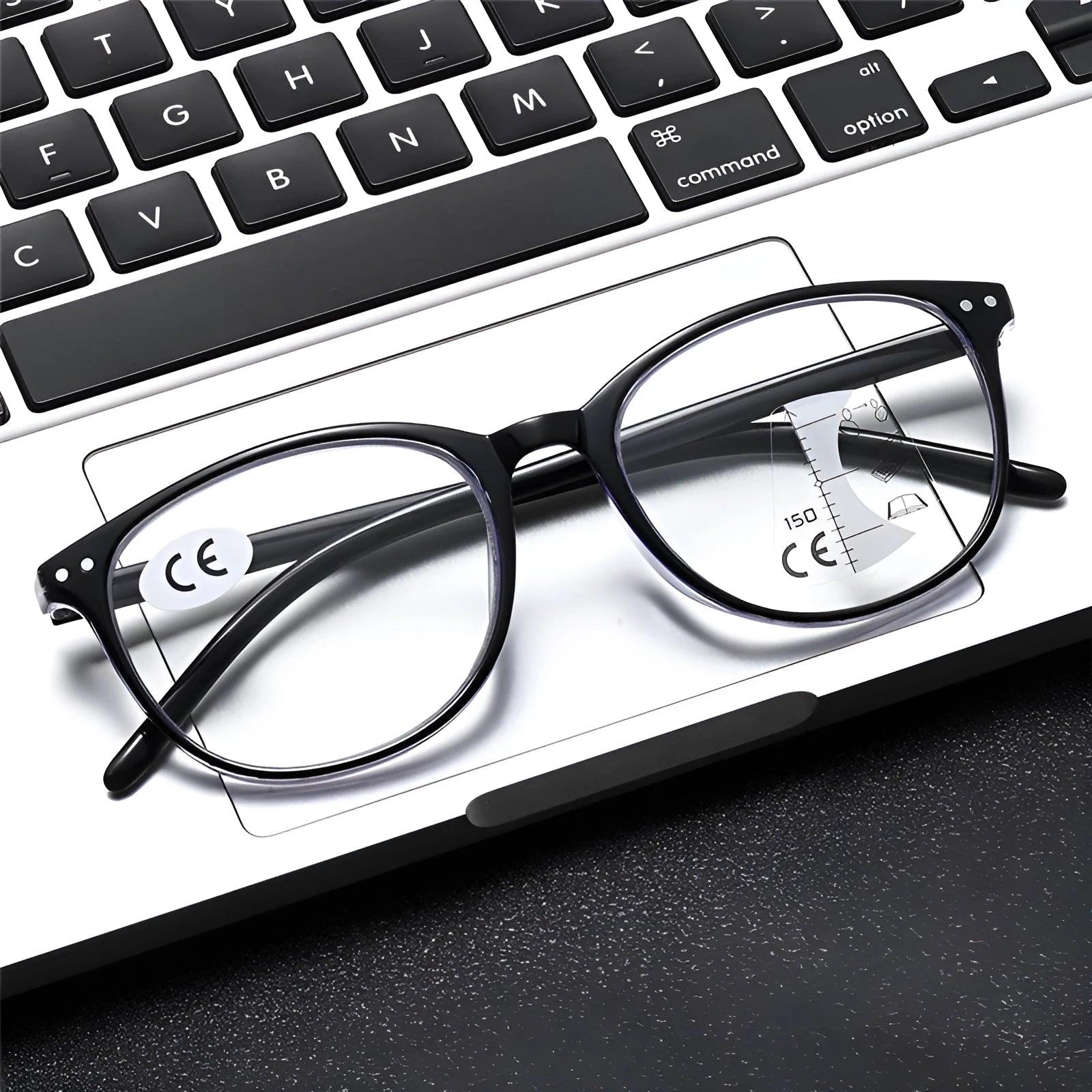 Women's multi-focus presbyopic glasses with ultra-light frames in black focus colour