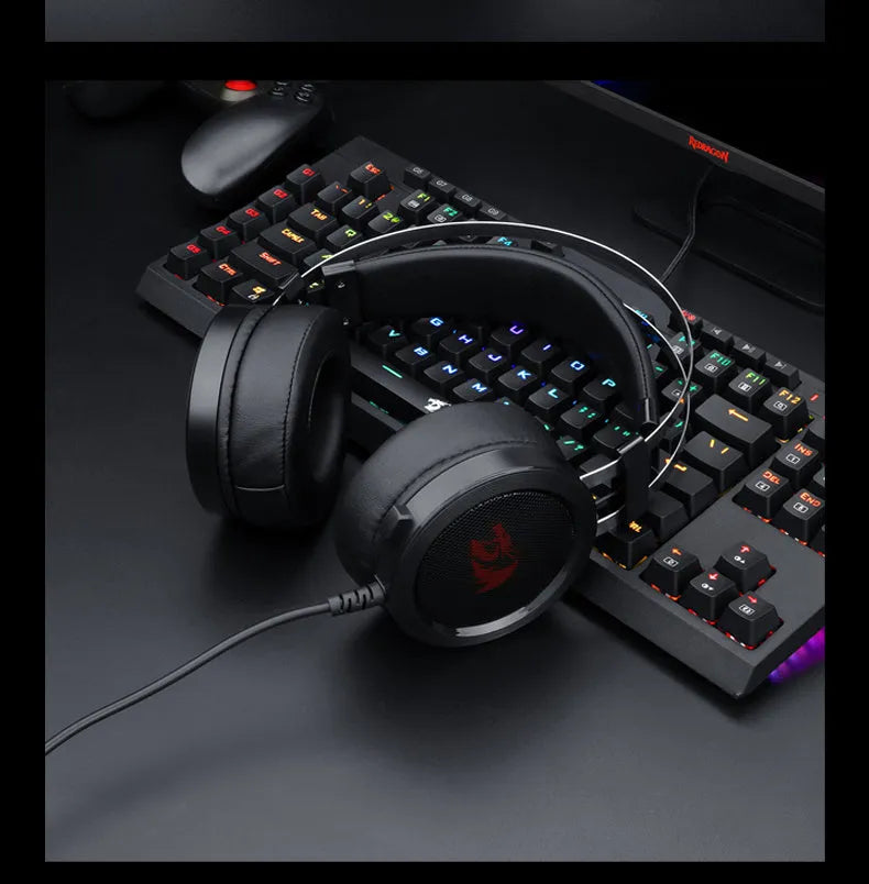 Black wired computer gaming headset with 3.5mm connector and 2-metre cable for PC and console use