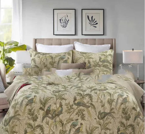 Blue American floral pattern cotton bedspread set with quilted texture, three-piece bedding displayed on bed