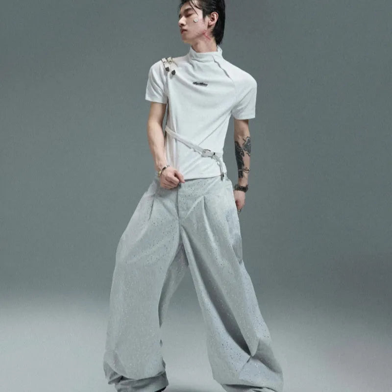 Men's cotton short sleeve T-shirt with metal belt detail and stand-up collar in black or white loose fit
