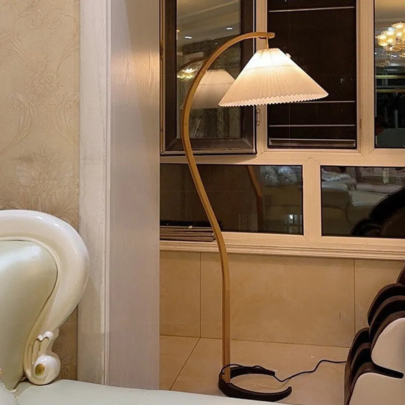 Retro vertical table lamp with log white lampshade and three-colour variable light function