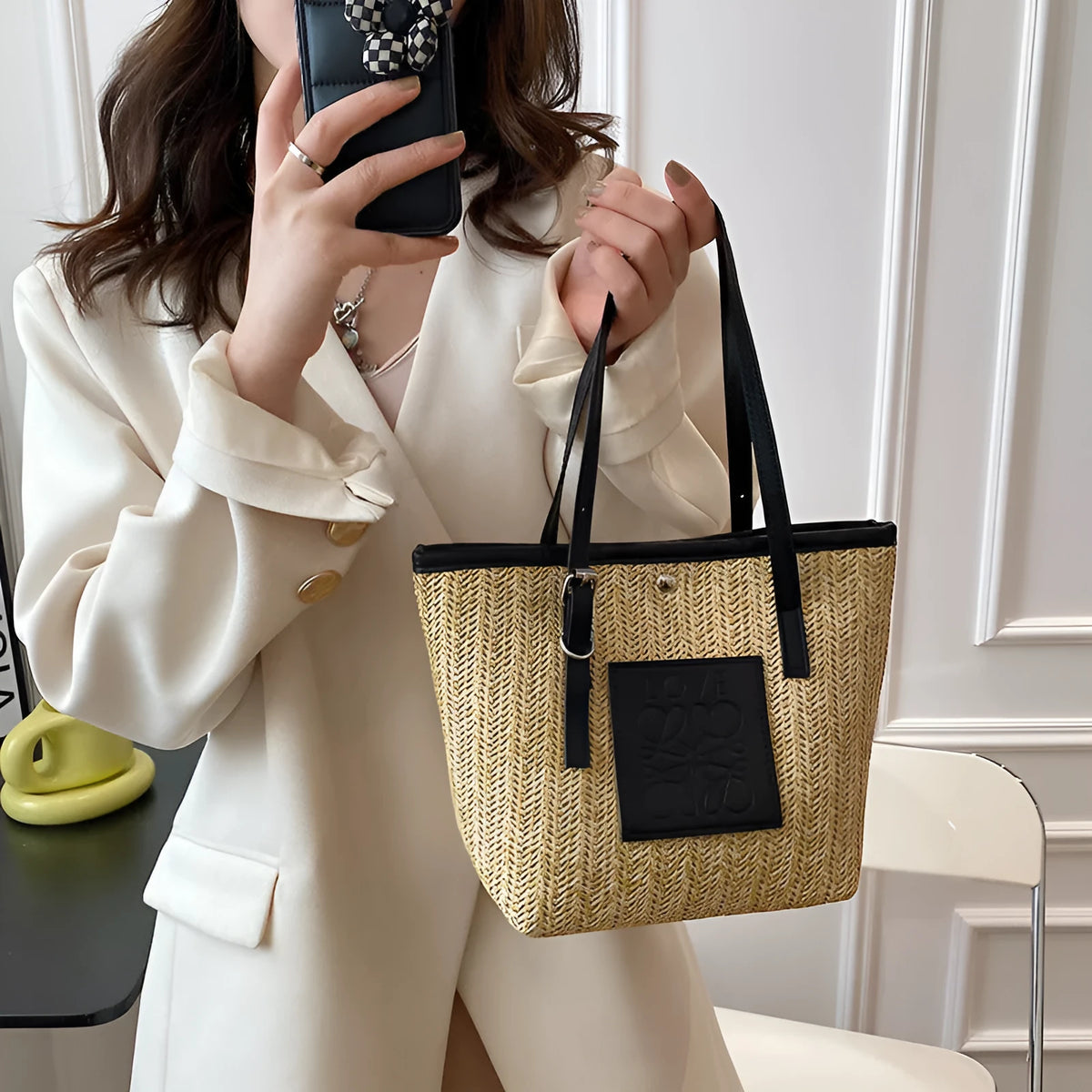 Women's woven straw shoulder bag in European retro style with three-dimensional pockets