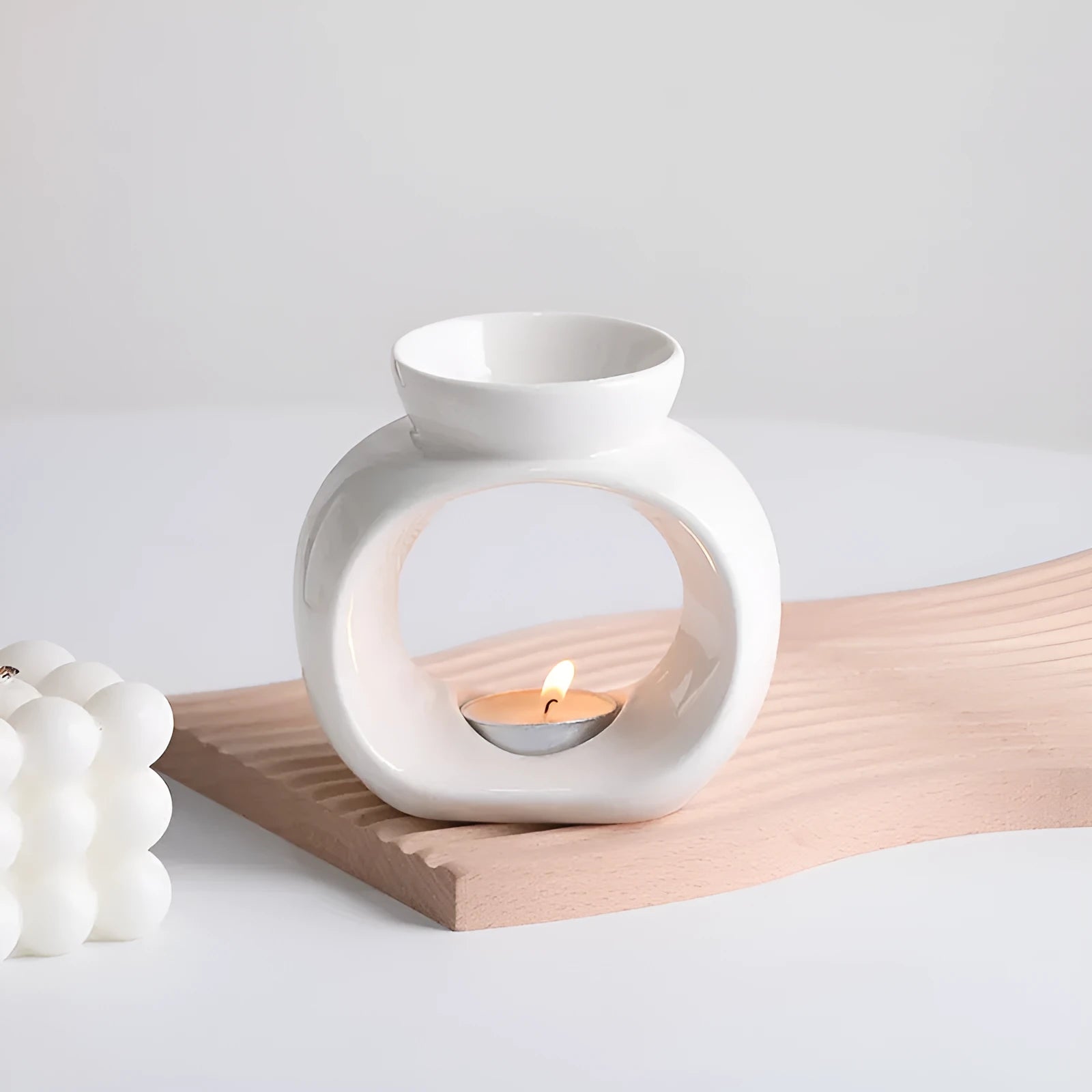 White Nordic glazed porcelain aromatherapy stove ornament for indoor fragrance warming