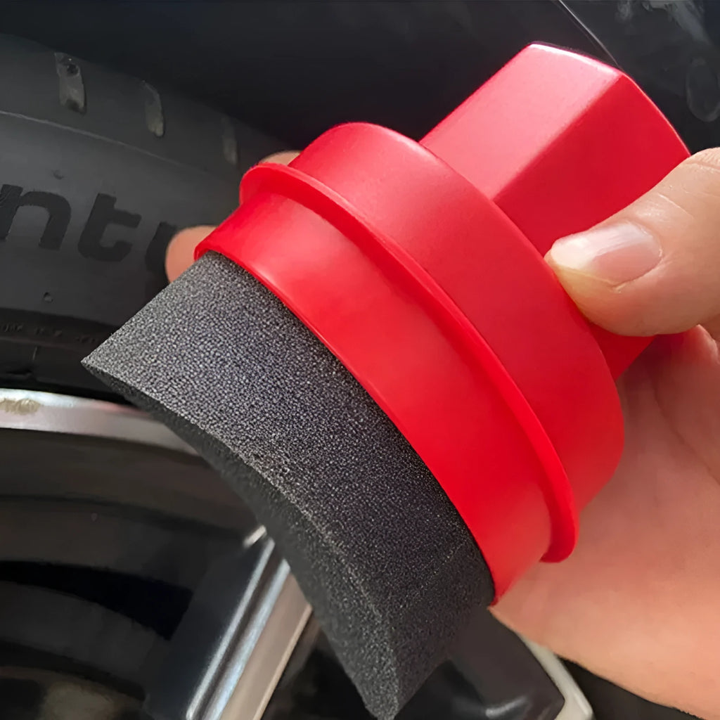 Car tyre polishing sponge brush with high-density waxing sponge and protective lid