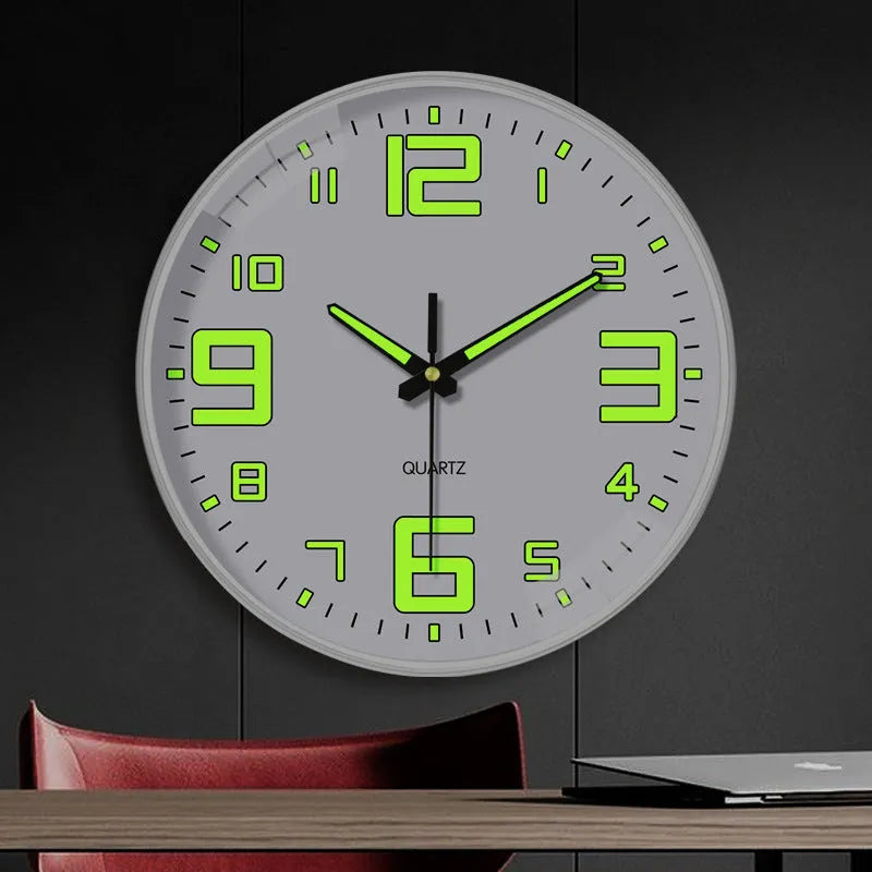 Modern 8 inch diameter luminous plastic wall clock for home and office decoration