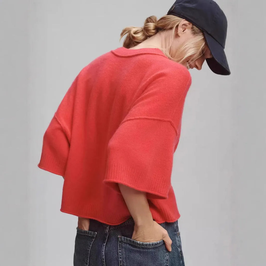 Red and white short T-shirt with an exposed navel design, made from viscose fibre.