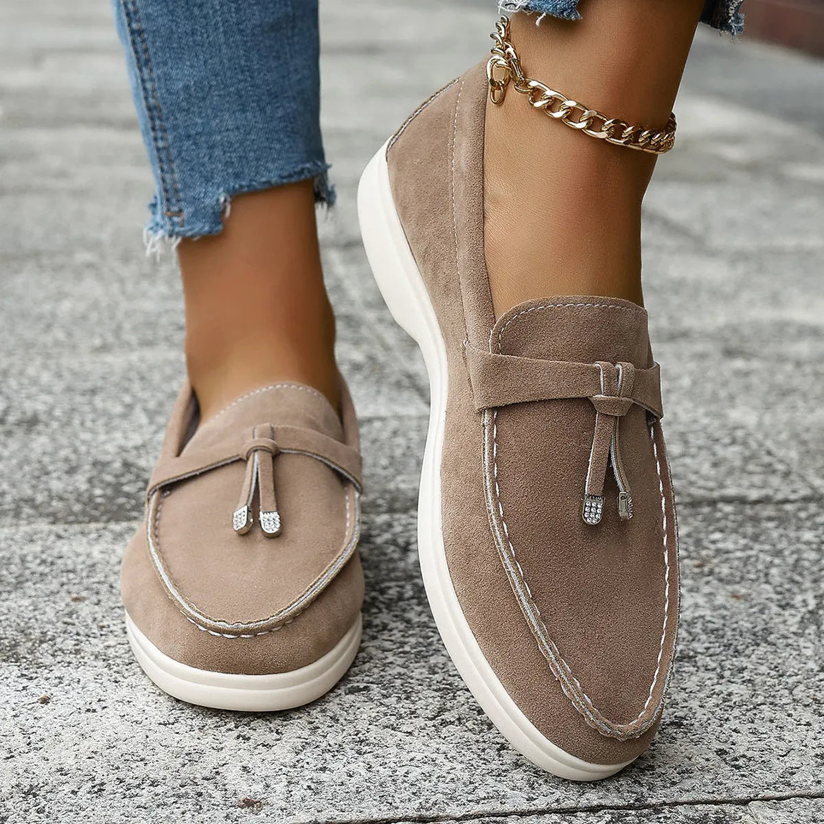 Casual canvas slip-on loafers with Gommino rubber soles in black colour