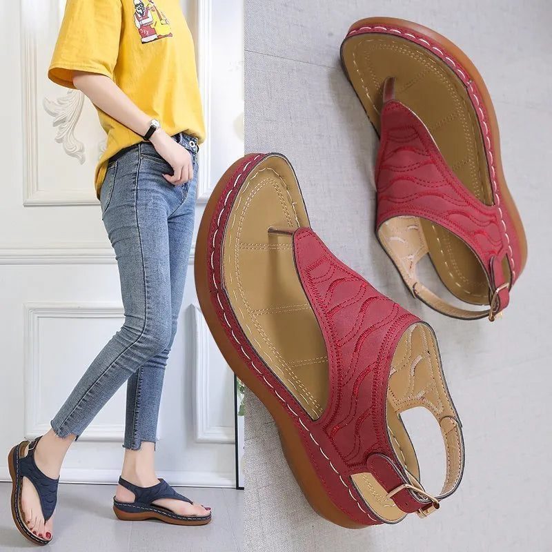 Women's casual wedge sandals with adjustable strap and solid colour artificial PU upper