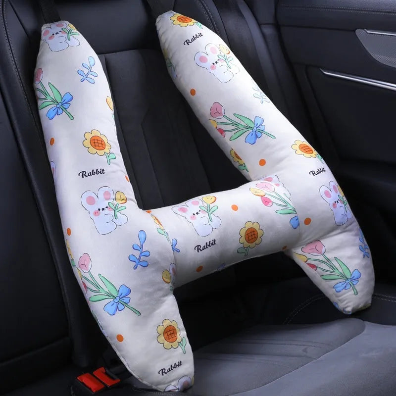 55x70cm car headrest pillow with cartoon pattern and pearl cotton filling