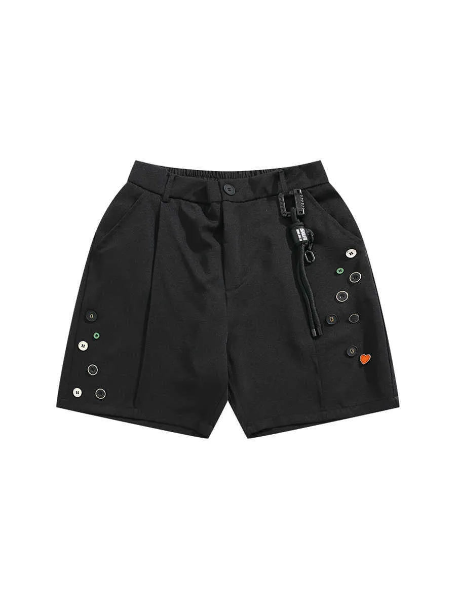 Man's black loose-fitting semi-elastic casual shorts with straight leg.