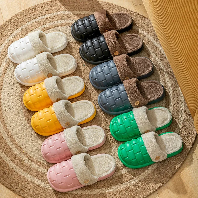 Plaid pattern detachable EVA slippers with non-slip soles and warm plush lining for indoor winter wear