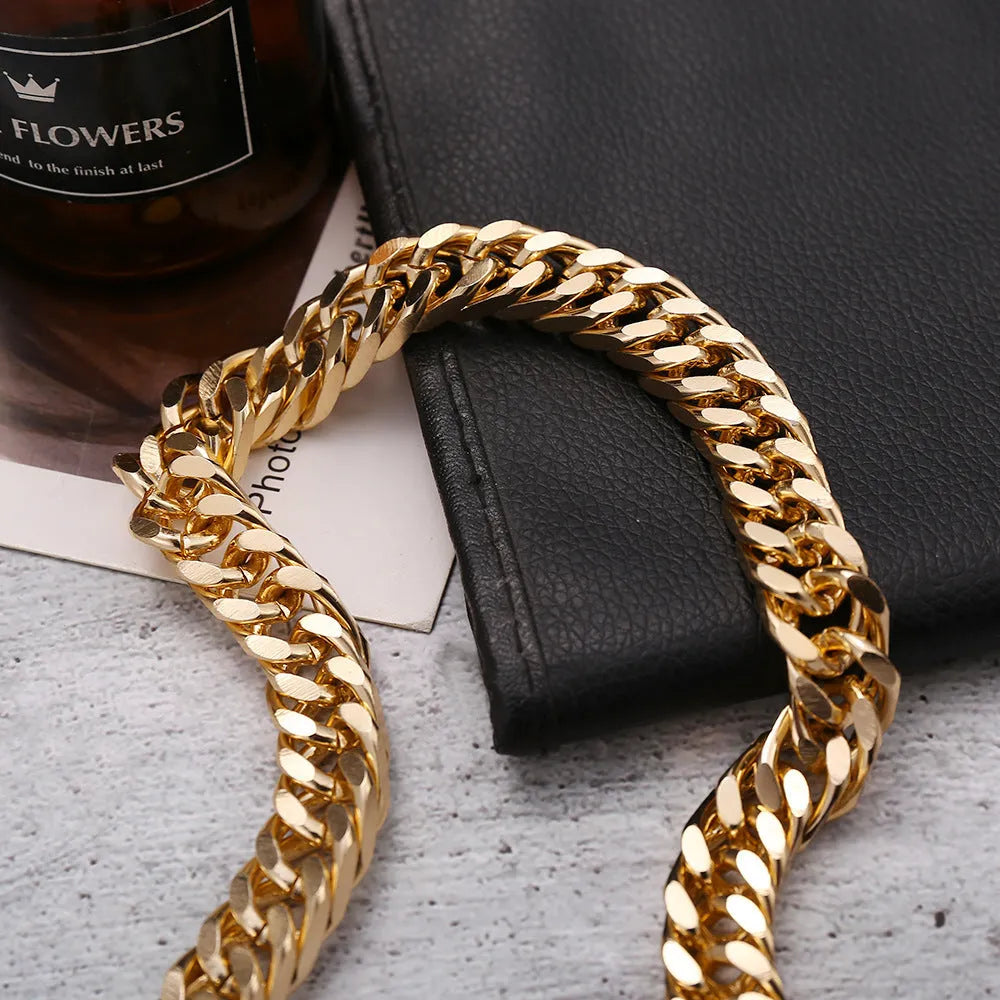 Women's thick chain necklace in solid colour with 32cm length and 6cm pendant