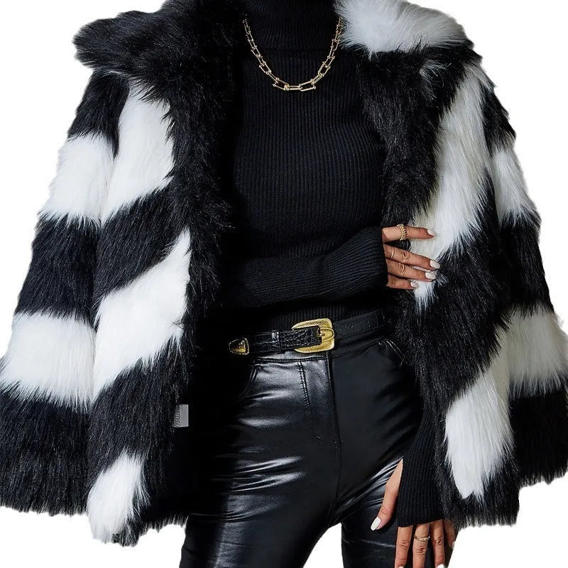 Women's contrast lapel faux fur coat with detachable collar in picture colour