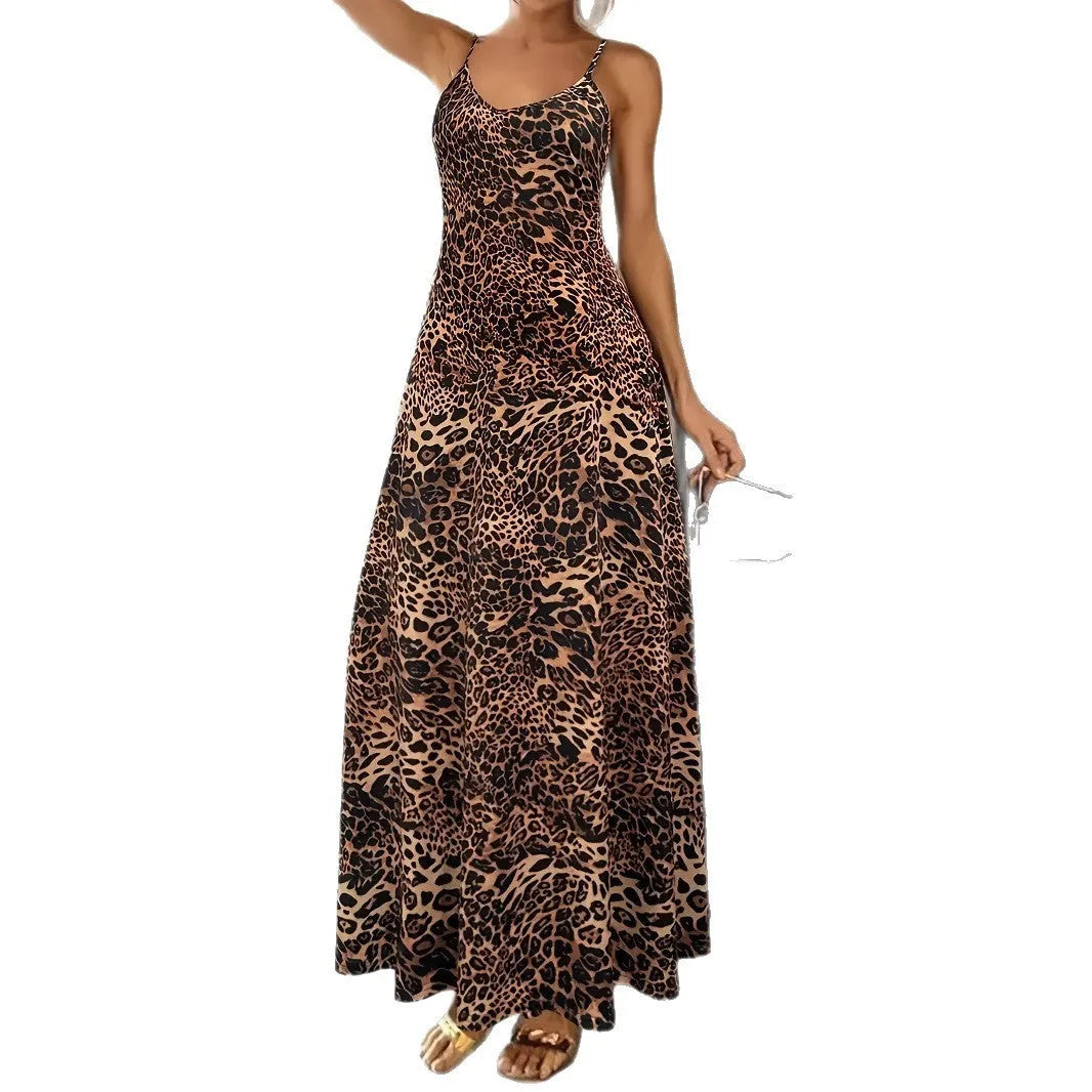 Dark brown leopard print sleeveless dress with round neck and hip skirt silhouette